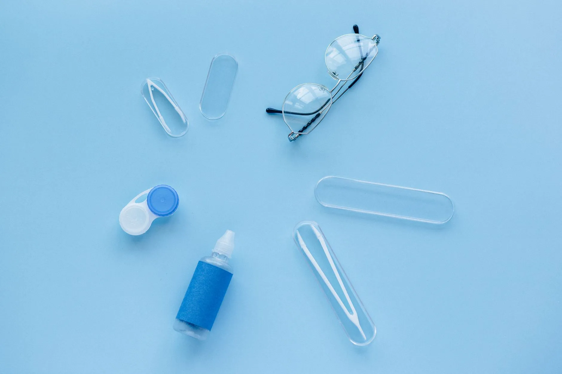 重庆顺工巧精密模具注塑成型技术在汽摩配件中的应用优势