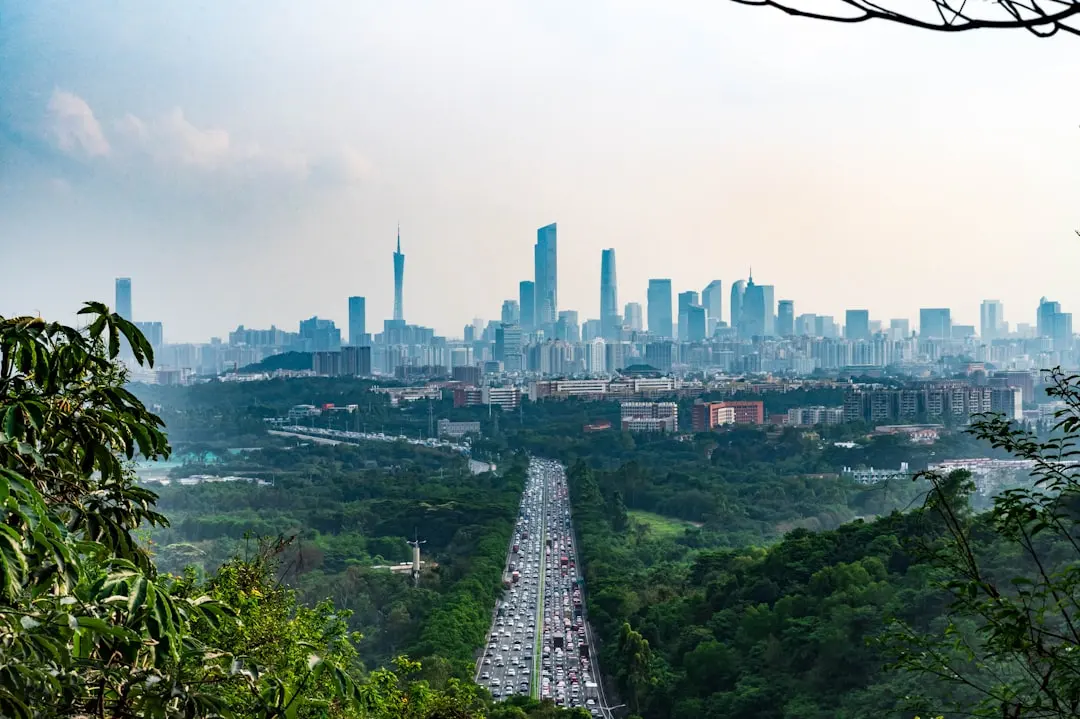汽摩配件精密注塑成型加工技术要点与质量管控解析